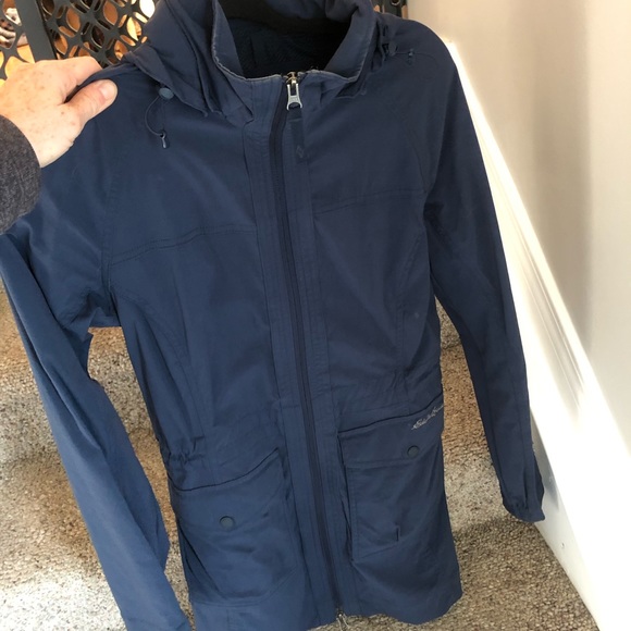 Eddie Bauer soft shell hooded jacket - Picture 3 of 5